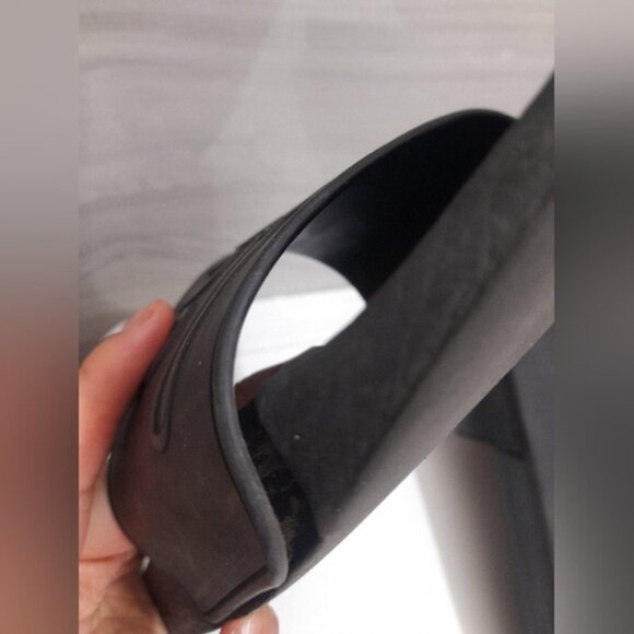 Gucci - Mens Black Slides - US  10 - Picture 12 of 15